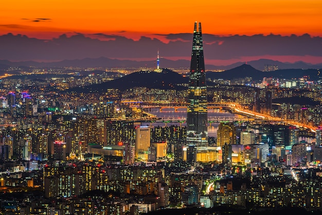 Horizonte de la ciudad de seúl, vista del centro de corea del sur.