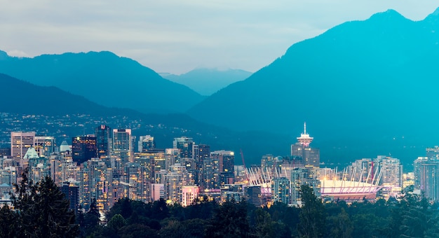 Horizonte de la ciudad de Vancouver, Columbia Británica, Canadá