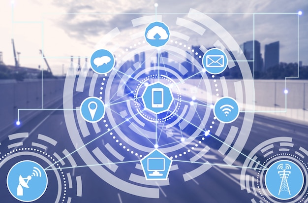 Horizonte de cidade inteligente com ícones de rede de comunicação sem fio