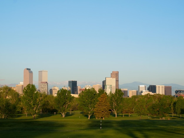 Horizonte de Denver al amanecer.