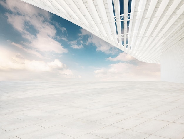 Horizonte de edificio blanco con forma de ala con espacio de perspectiva