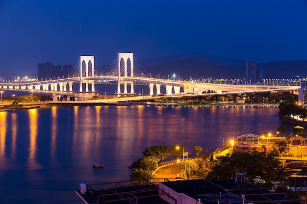 Horizonte de Macao en la noche