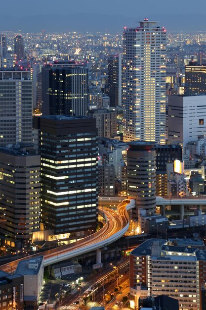 horizonte de osaka japón