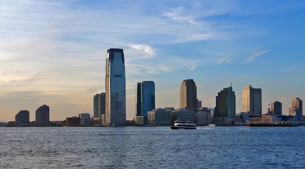 El horizonte panorámico de la ciudad de Jersey