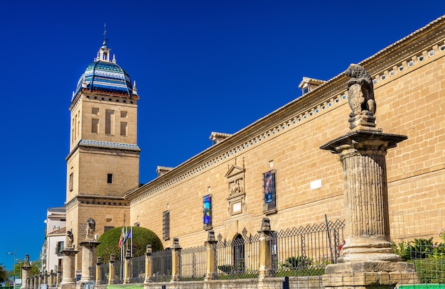 Foto el hospital de santiago en úbeda - andalucía, españa