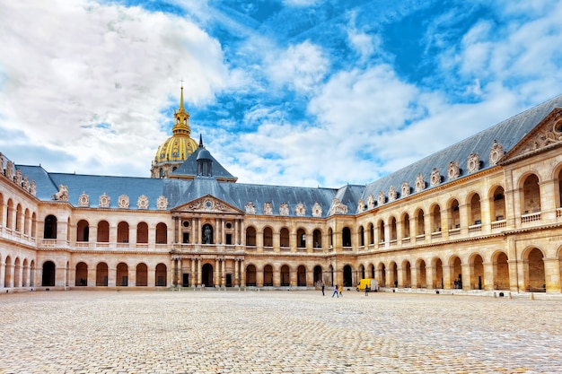 Hotel Courtyard of Les Invalides. Paris, França.