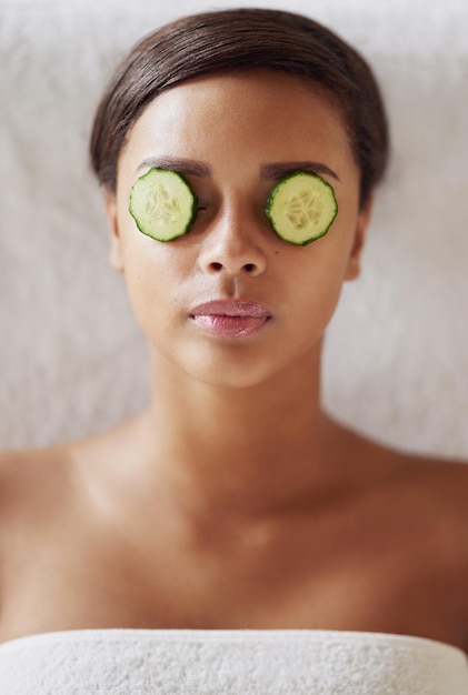 Hoy es para ser mimado Foto de una hermosa joven en el spa de belleza