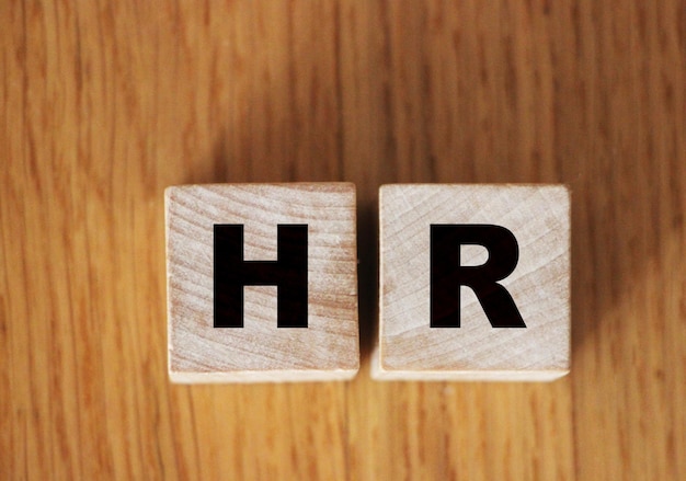 HR-Abkürzung auf Holzblöcken Human Resources-Karriere-Geschäftskonzept