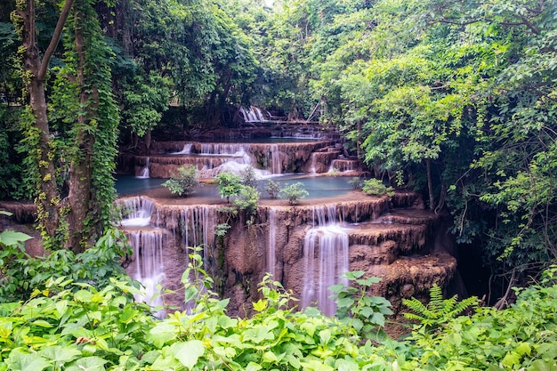 Huai Mae Khamin Wasserfall Berühmter Ort in Thailand