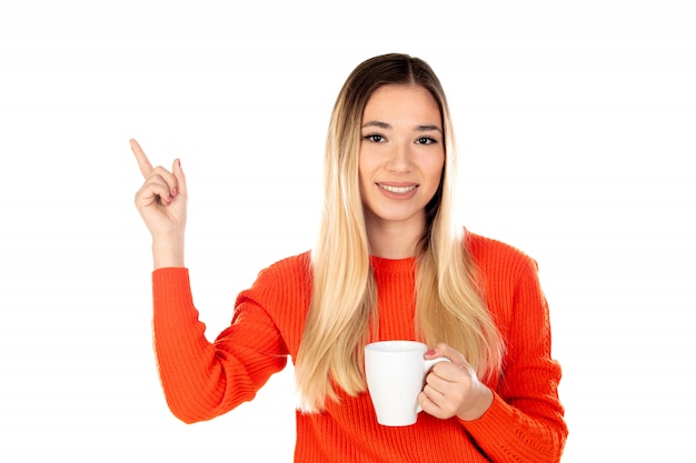 Hübsche Frau mit rotem Sweatshirt