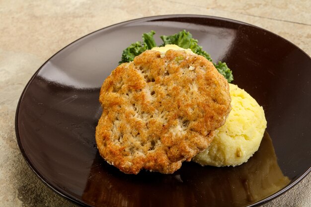 Hühnerschnitzel mit Kartoffelpüree