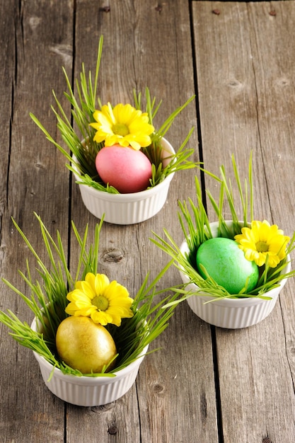 Huevos de pascua de colores