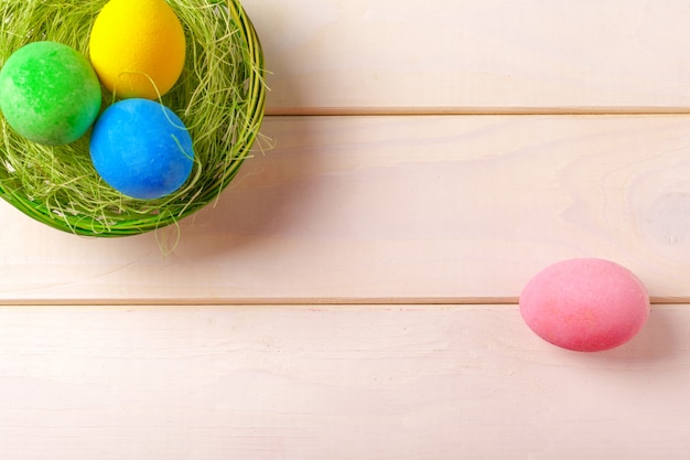 Huevos de pascua de colores