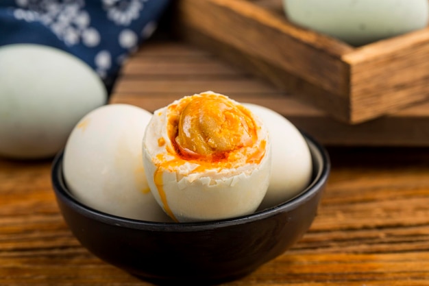 Huevos de pato salados de la cocina china