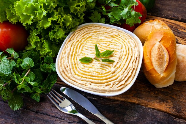 Hummus con aceite de oliva