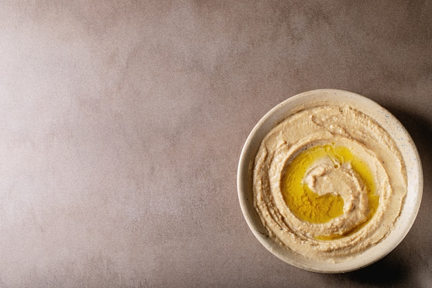 Hummus con aceite de oliva