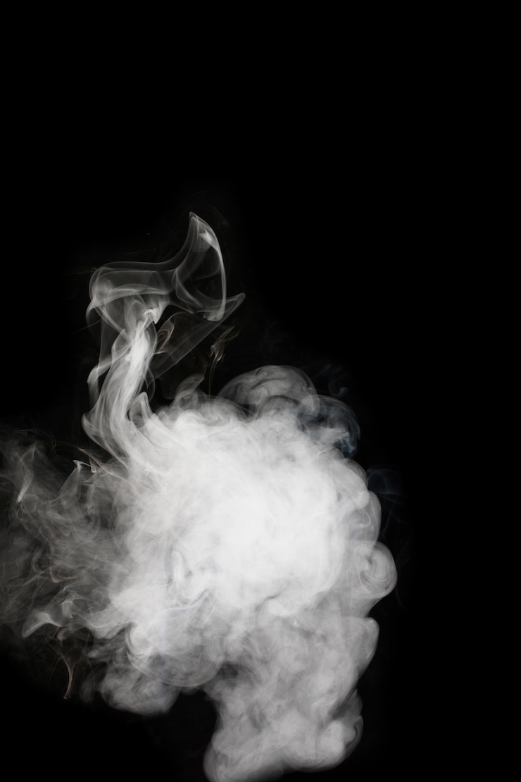 Foto humo con fondo negro
