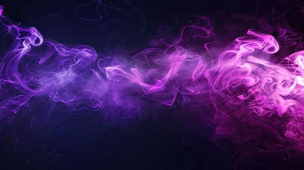 El humo púrpura de neón girando contra un telón de fondo negro arte de vapor misterioso y encantador