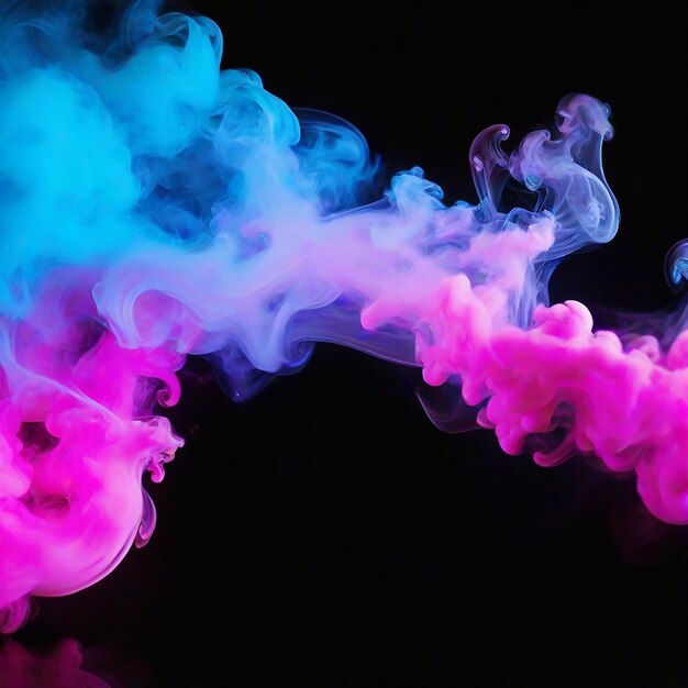 Foto humo rosado y azul colorido en un fondo negro aislado de fondo del humo de vape