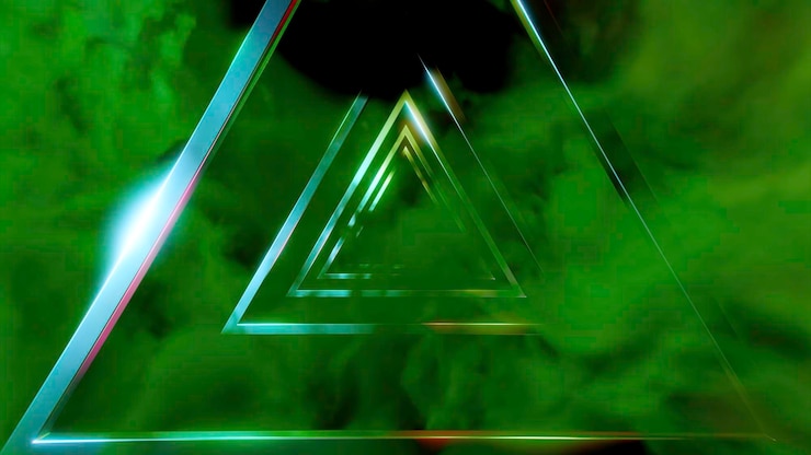 Foto el humo verde y rosa cerca del diseño del túnel triángulo triángulos dorados de pie en el que un brillante