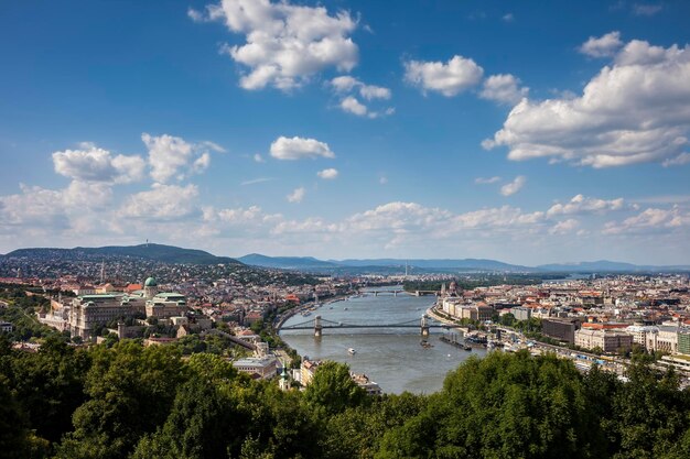 Hungría, Budapest, paisaje urbano desde arriba