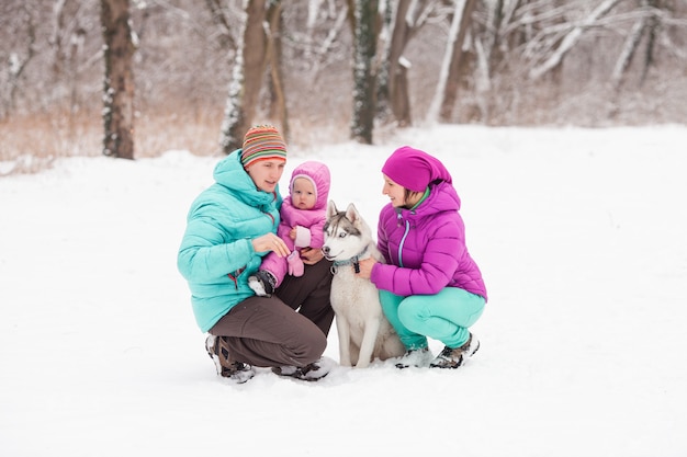 Husky e família