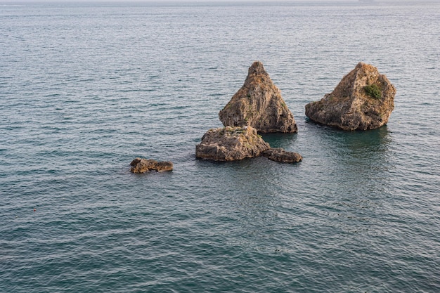 I Due Fratelli Two Brothers sind eine Felsengruppe in der Gemeinde Vietri sul Mare in der Provinz Salerno