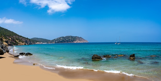 Ibiza praia aigua blanca em santa eulalia