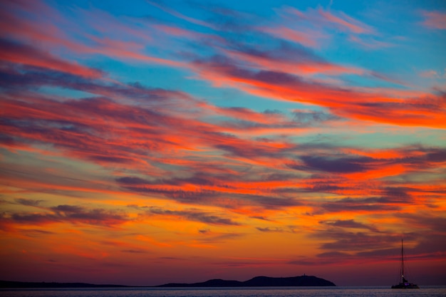 Ibiza san antonio abad de portmany pôr do sol