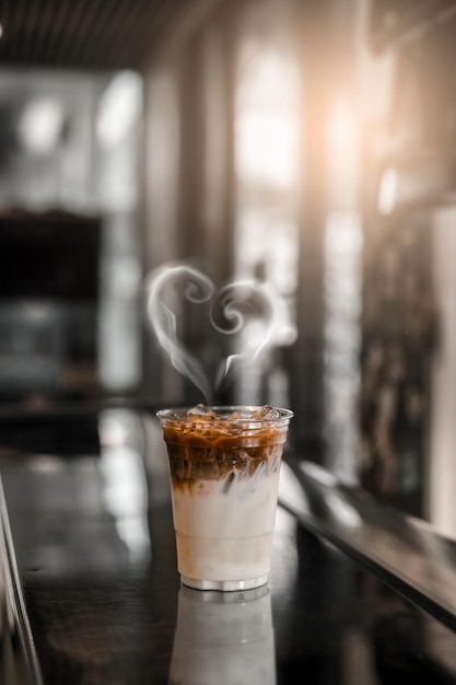 Ice Latte Kaffee im Plastikglas