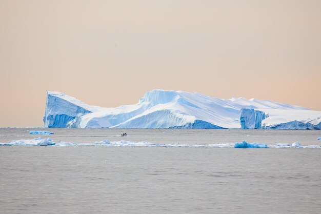 Icebergs do norte da Groenlândia