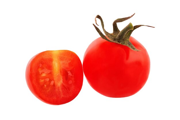 Iclose oben von isolierten kleinen roten Tomaten auf weißem Hintergrund