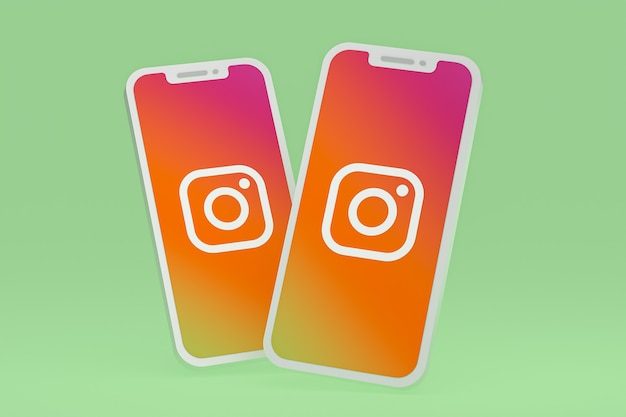 Ícone do instagram na tela do smartphone ou renderização 3d do celular