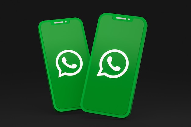 Ícone do whatsapp na tela do smartphone ou renderização 3d do celular