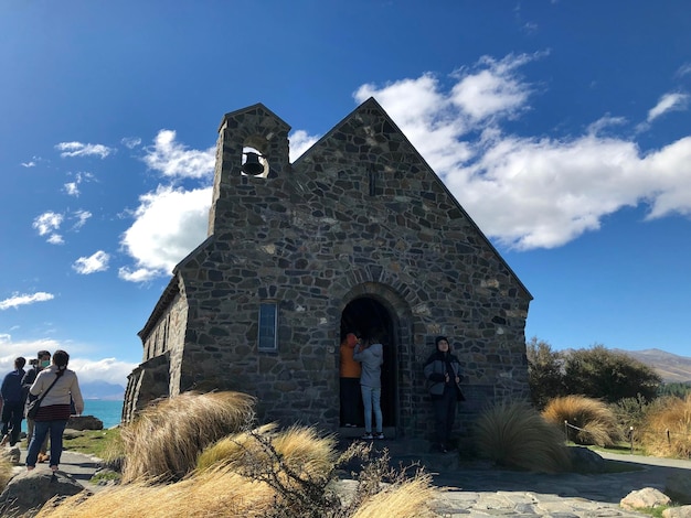 Foto la icónica iglesia del buen pastor en el lago tekapo nz