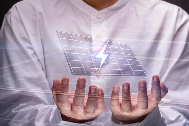 Foto icono solar de mano con concepto de ahorro de energía de los iconos de energía verde