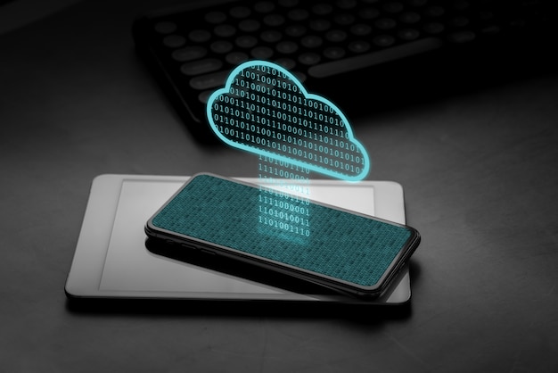 Icono de tecnología de nube en smartphone