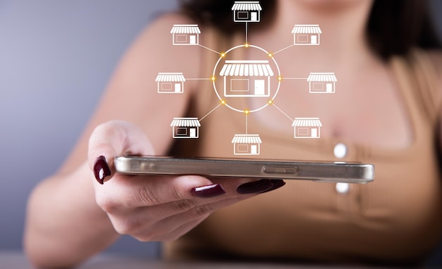 Iconos de red comercial en pantalla virtual