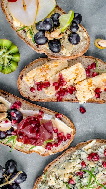 Ideia de receita de fotografia de comida em travessa de queijo