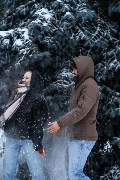 Ideias para datas comemorativas do dia dos namorados ao ar livre história de amor de inverno estação fria namoro para casais