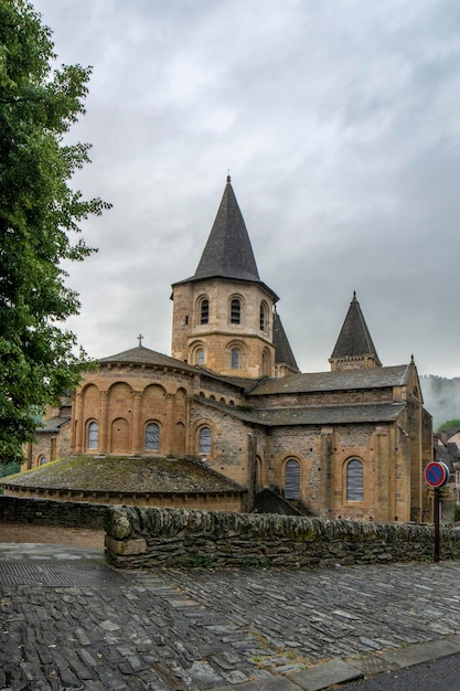 Iglesia de la abadía de Saint Foy en Conques Francia