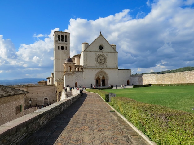 iglesia de asís en italia