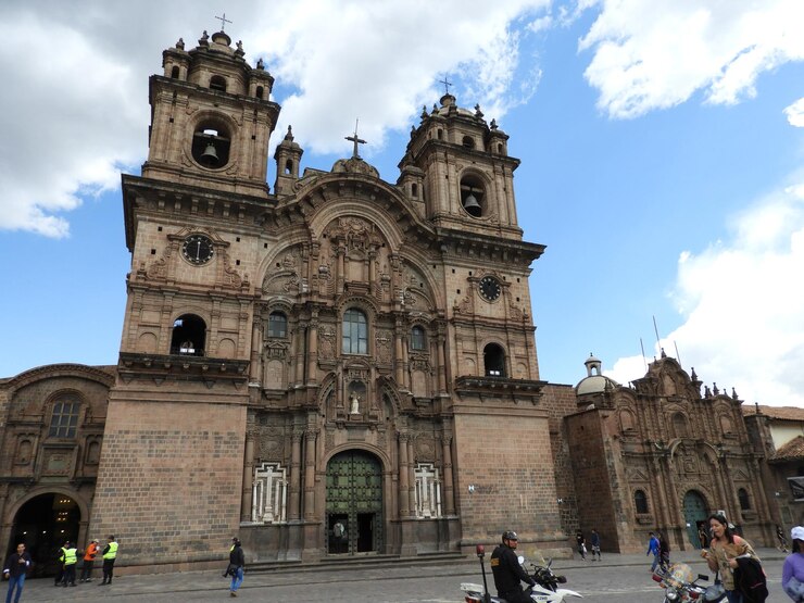 Foto iglesia católica en cusco, perú