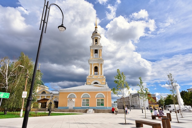 Iglesia en la ciudad de Kolomna, capilla alta de la iglesia