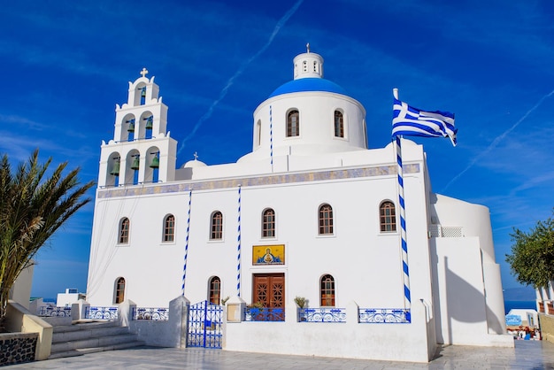 Iglesia de Ekklisia Agios Onoufrios en Oia Santorini Grecia