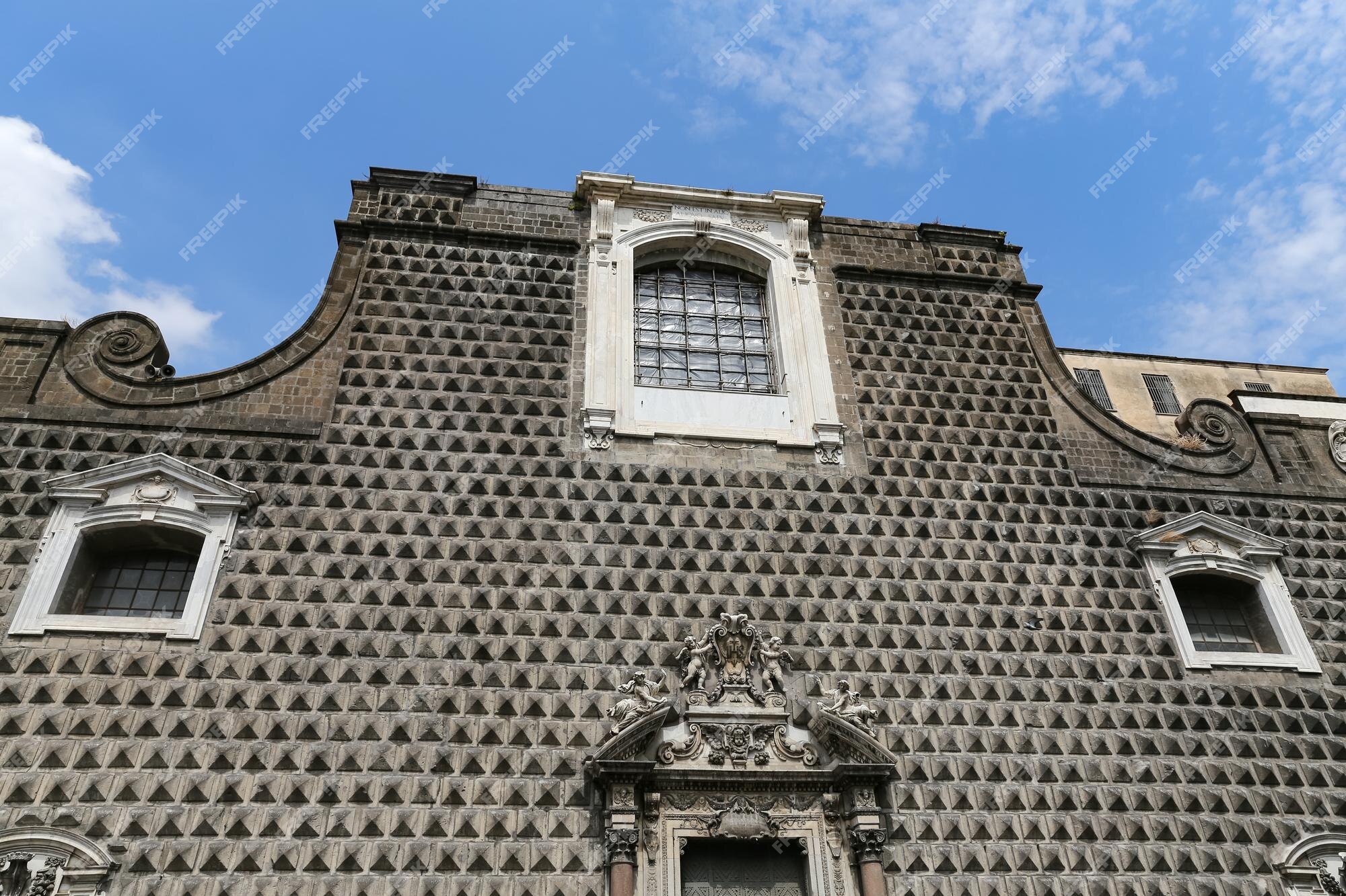 Iglesia gesu nuovo en nápoles italia | Foto Premium Iglesia gesu nuovo en nápoles italia | Foto Premium