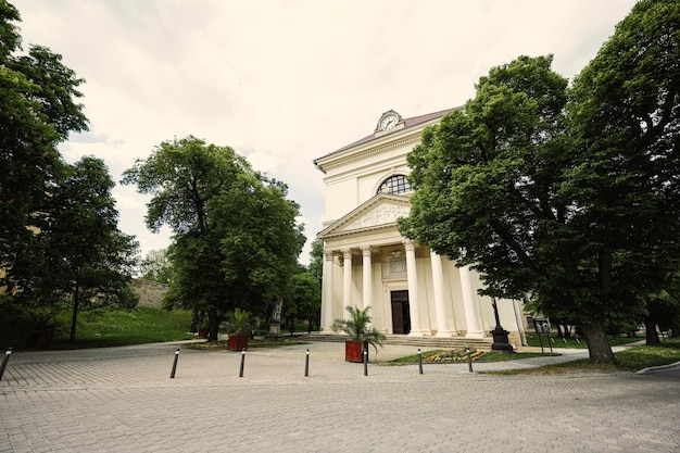 La iglesia gótica original de San Jakub Resurrección de Nuestro Señor en Slavkov u Brna Austerlitz República Checa