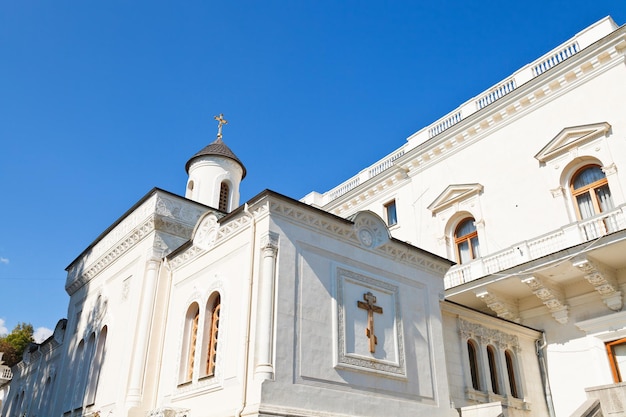 Foto iglesia krestovozdvizhenskaya del palacio livadiya