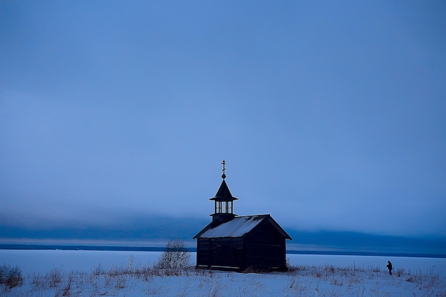 iglesia de madera de canadá / paisaje en invierno nieve canadá, iglesia histórica cristiana