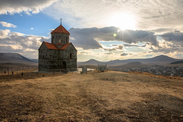 iglesia en la montaña